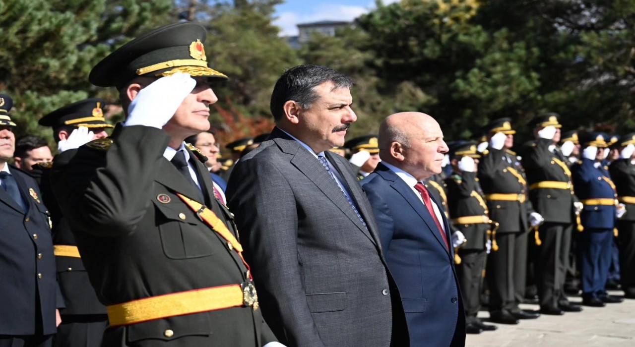 Erzurumda Cumhuriyetin 102. Yıl coşkusu