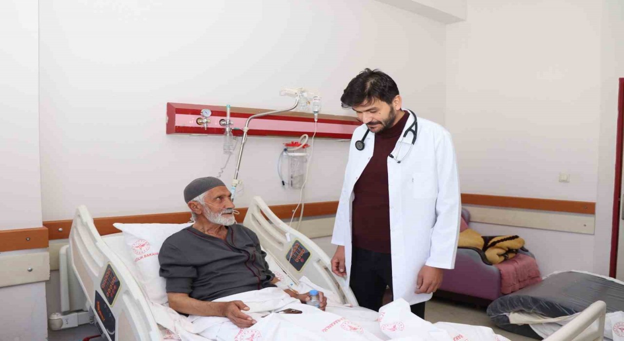 Erzurumda doktordan hayat kurtaran kritik müdahale