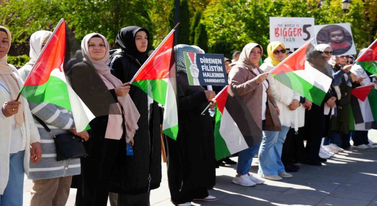 Erzurumlu kadınlardan Gazzeye destek