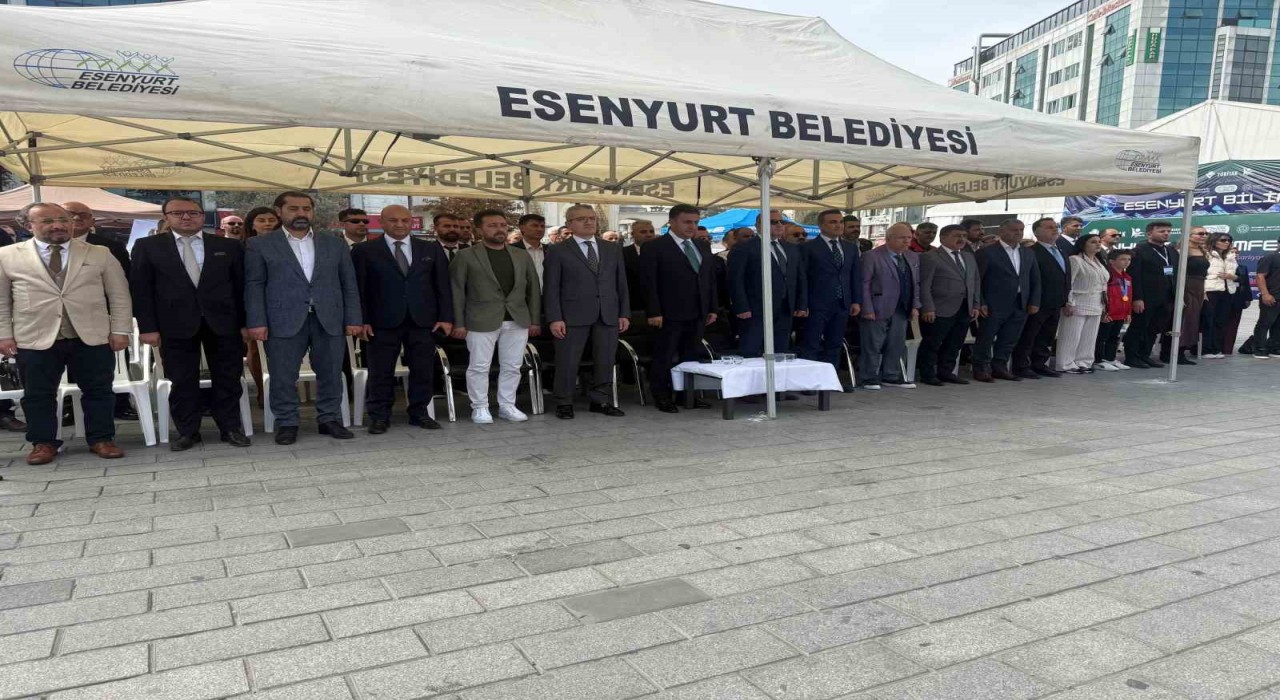 Esenyurtta bilim rüzgarı: Esenyurt BilimFest başladı