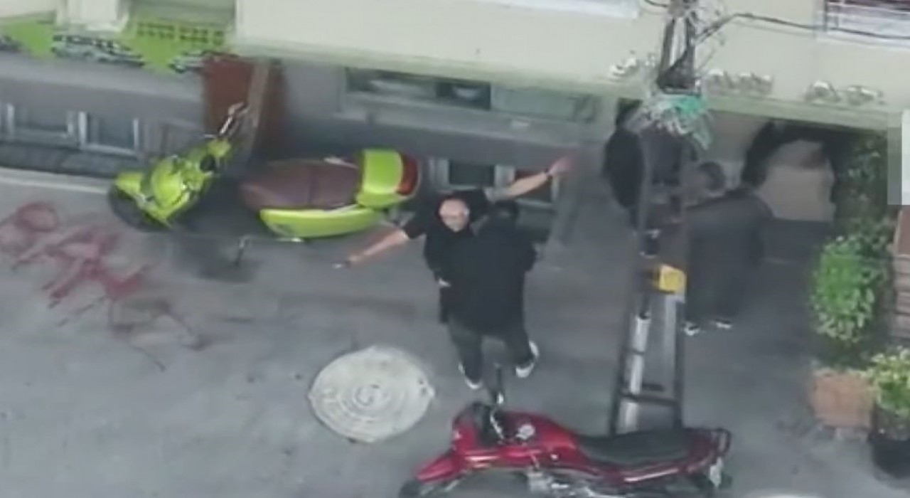 Esenyurtta uyuşturucu ticaretine polis baskını: Suçüstü yakalandılar