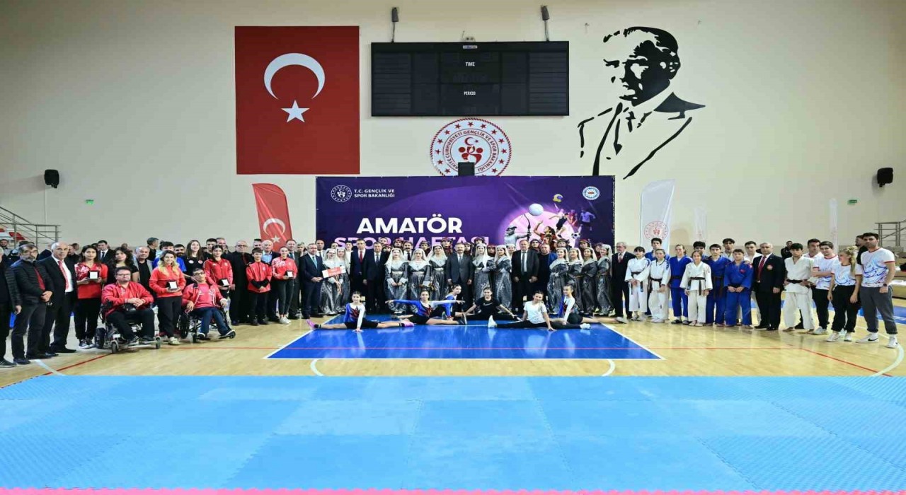 Eskişehirde Amatör Spor Haftası açılış programı düzenlendi