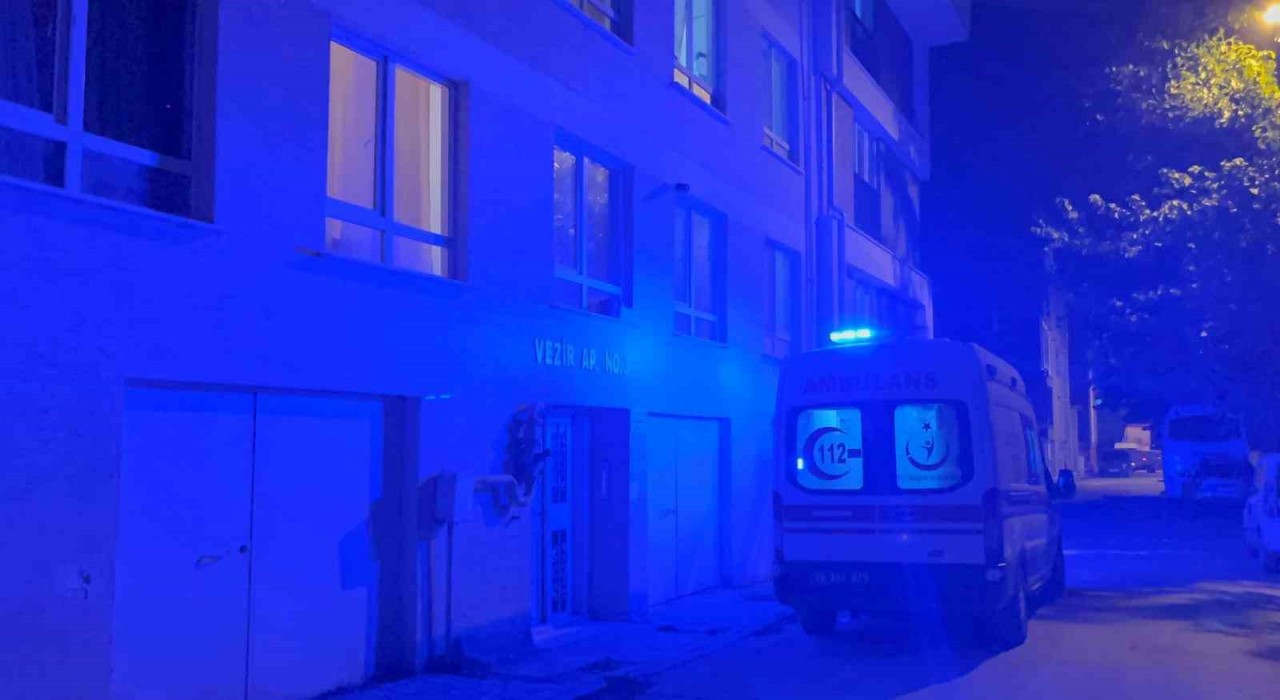 Eskişehirde yaşlı adam evinde ölü bulundu