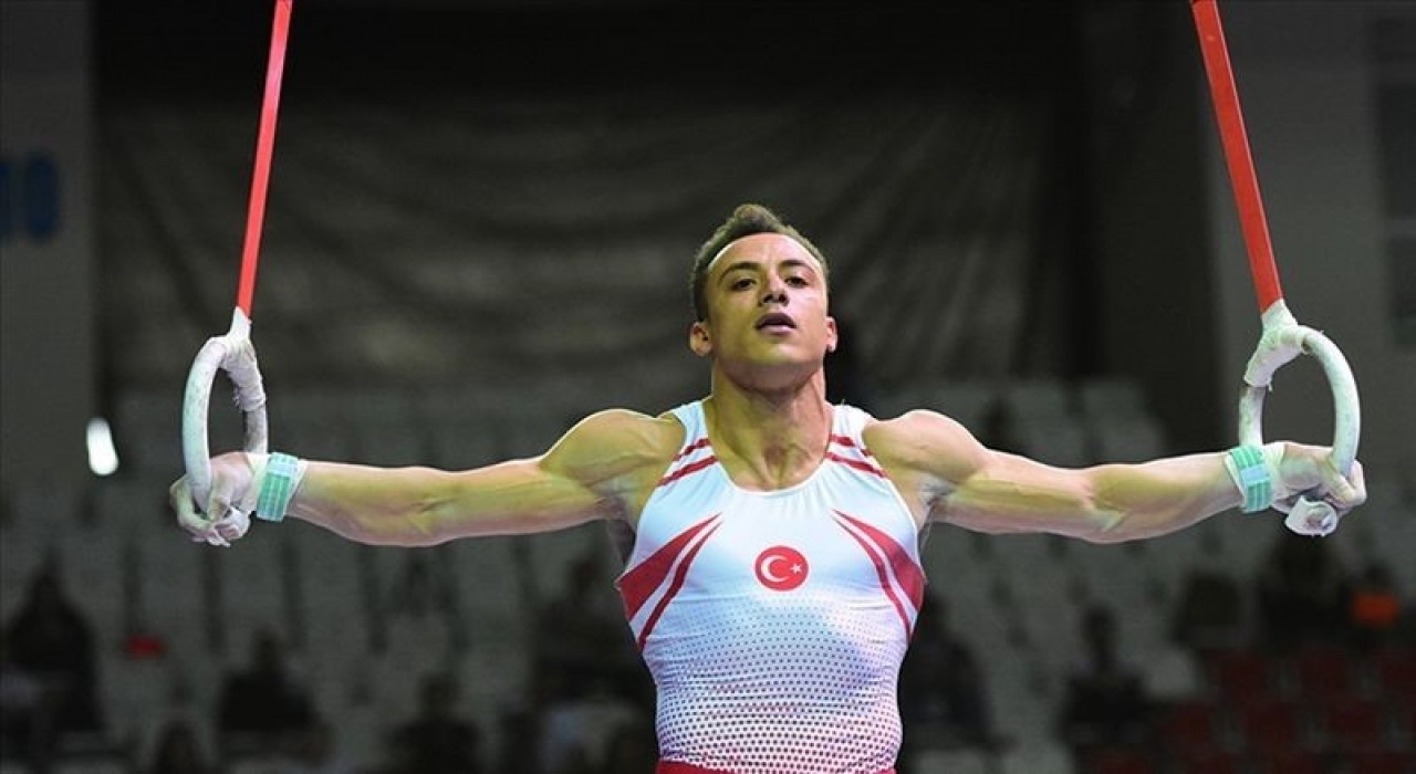 EÜ Mezunu Milli Cimnastikçi Adem Asil, dünya 2ncisi oldu