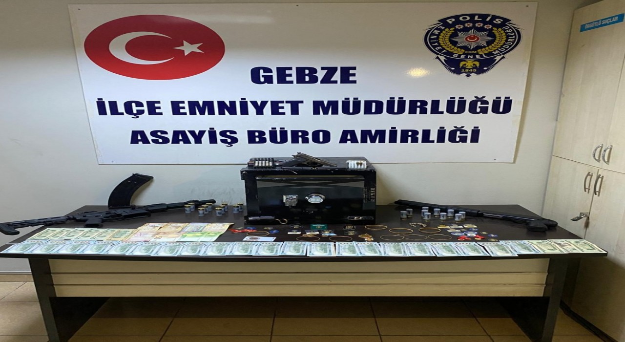 Evden çelik kasa hırsızlığı: 5 şüpheliden 4ü gözaltında