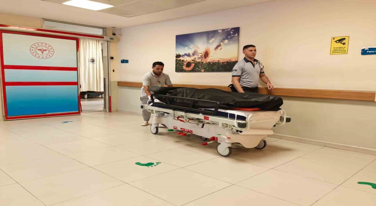 Evinde hareketsiz bulunan Mısırlı adam hayatını kaybetti