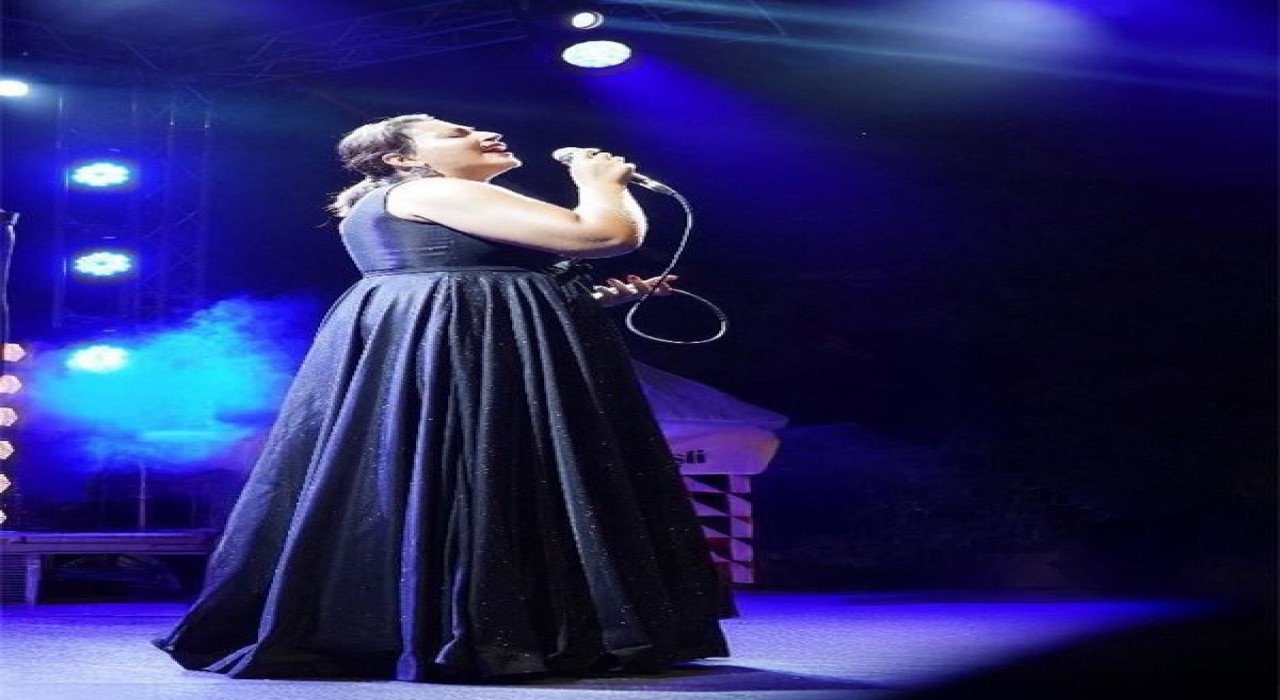 Fadonun yeni sesi Cludia Madeira İstanbulda müzikseverlerle buluşacak