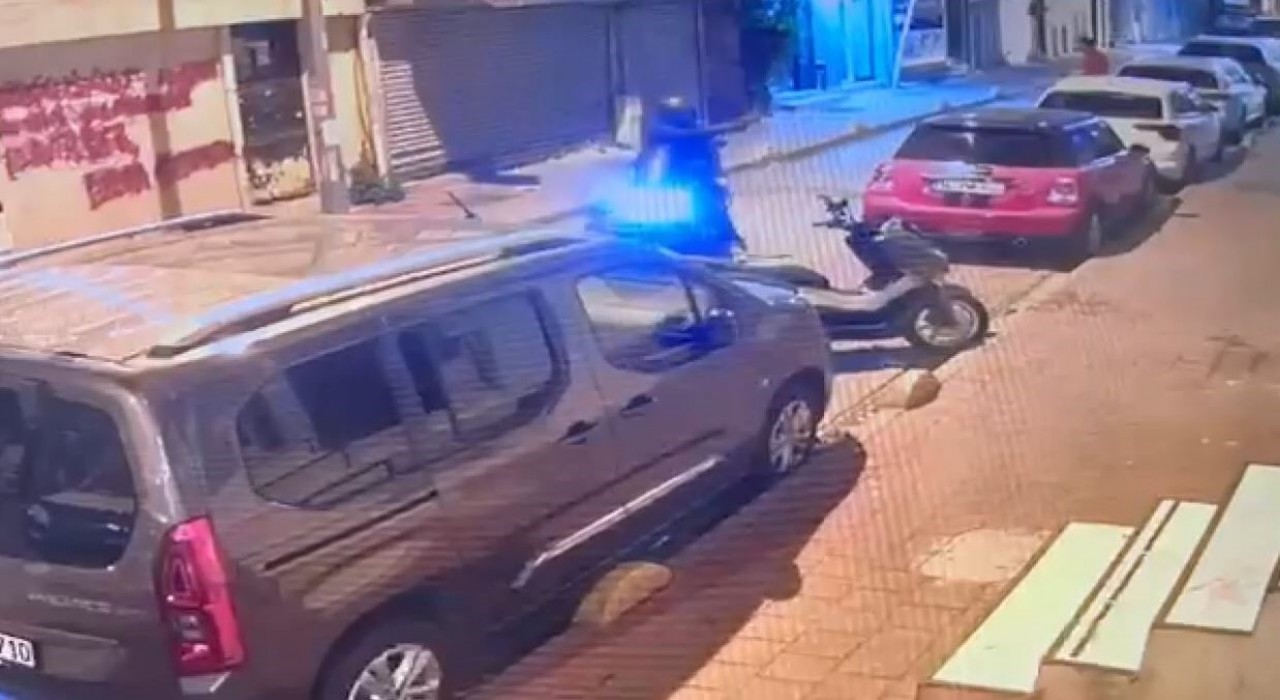 Fatihte iş yerine silahlı saldırı kameraya yansıdı