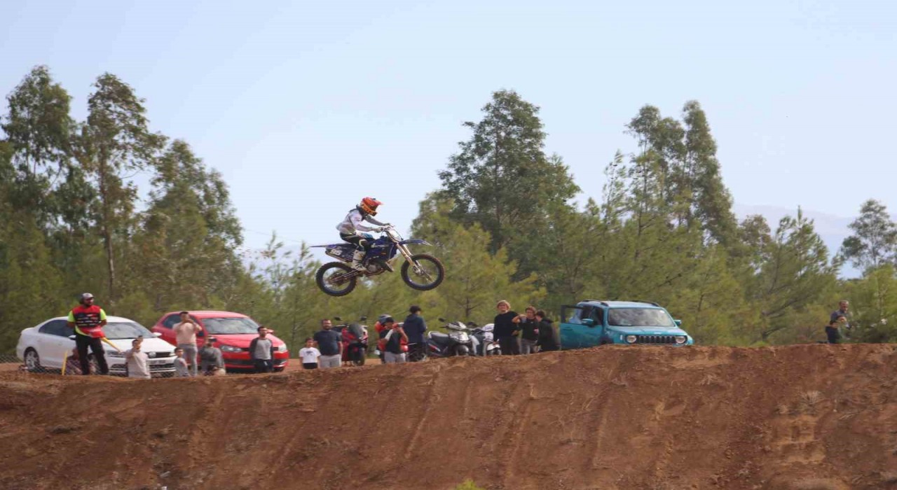 Fethiyede motokros heyecanı