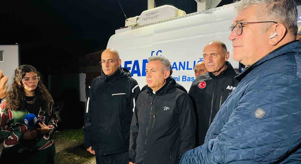 Foçadaki selde acı detay: Kızıyla telefonda görüşürken sel sularına kapıldı