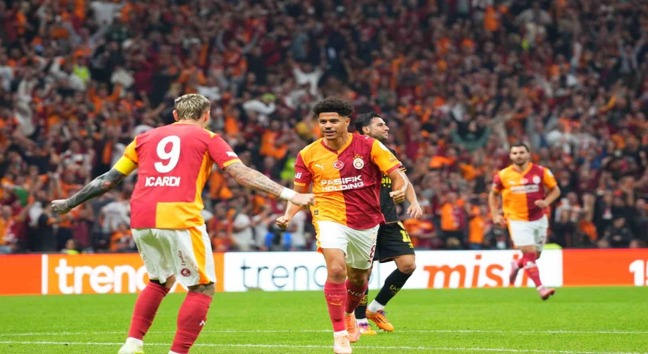 Gabriel Saranın bu sezonki ilk gol sevinci