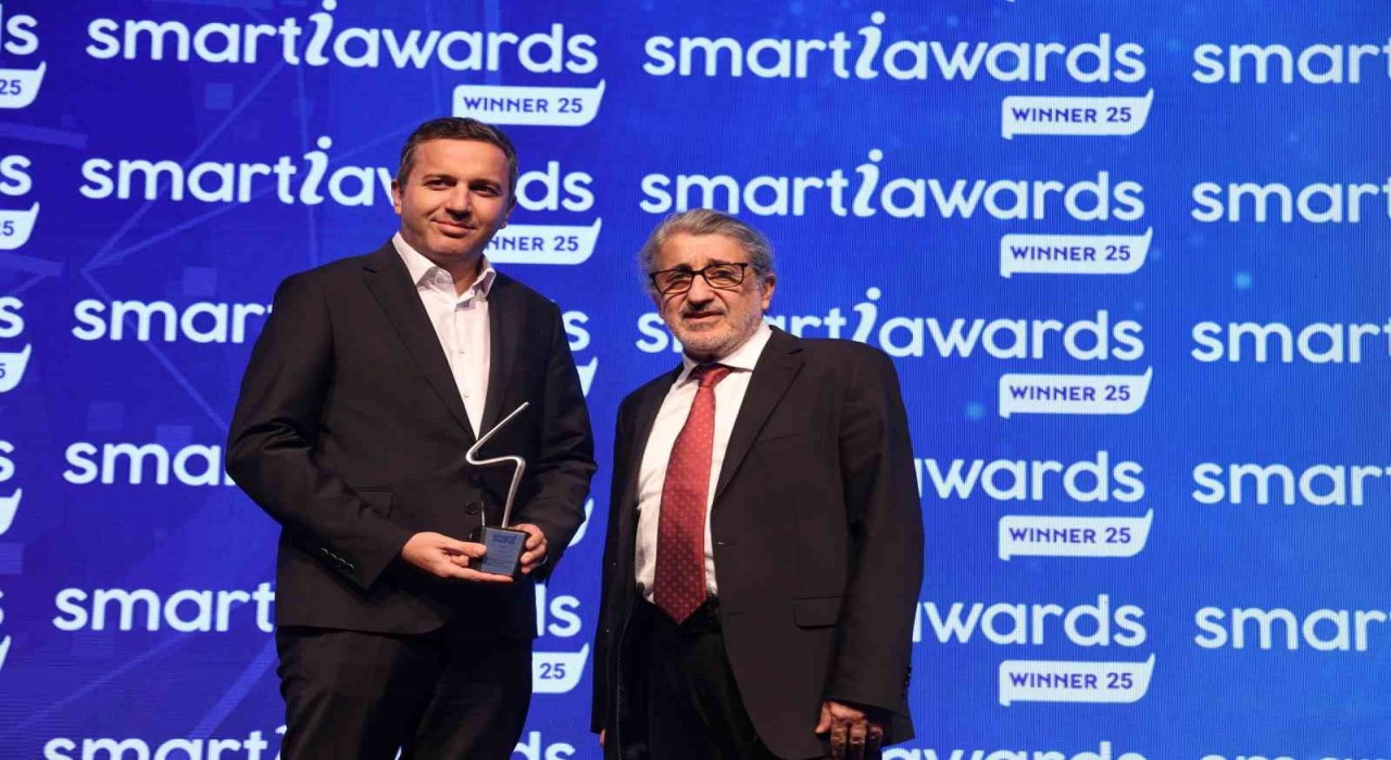 Garanti BBVA Emeklilike, Smart-i Awardstan dijital dönüşüm ödülü