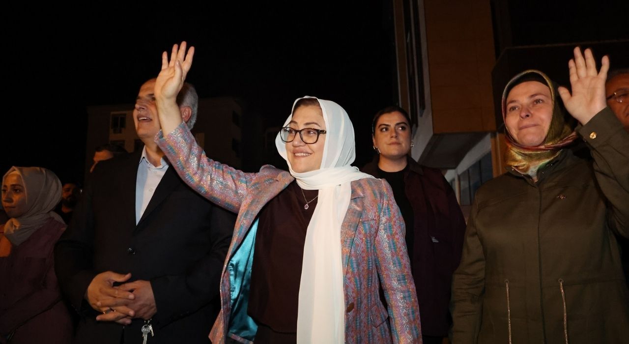 Gaziantep’te İlk Umre Kafilesi Dualarla Uğurlandı