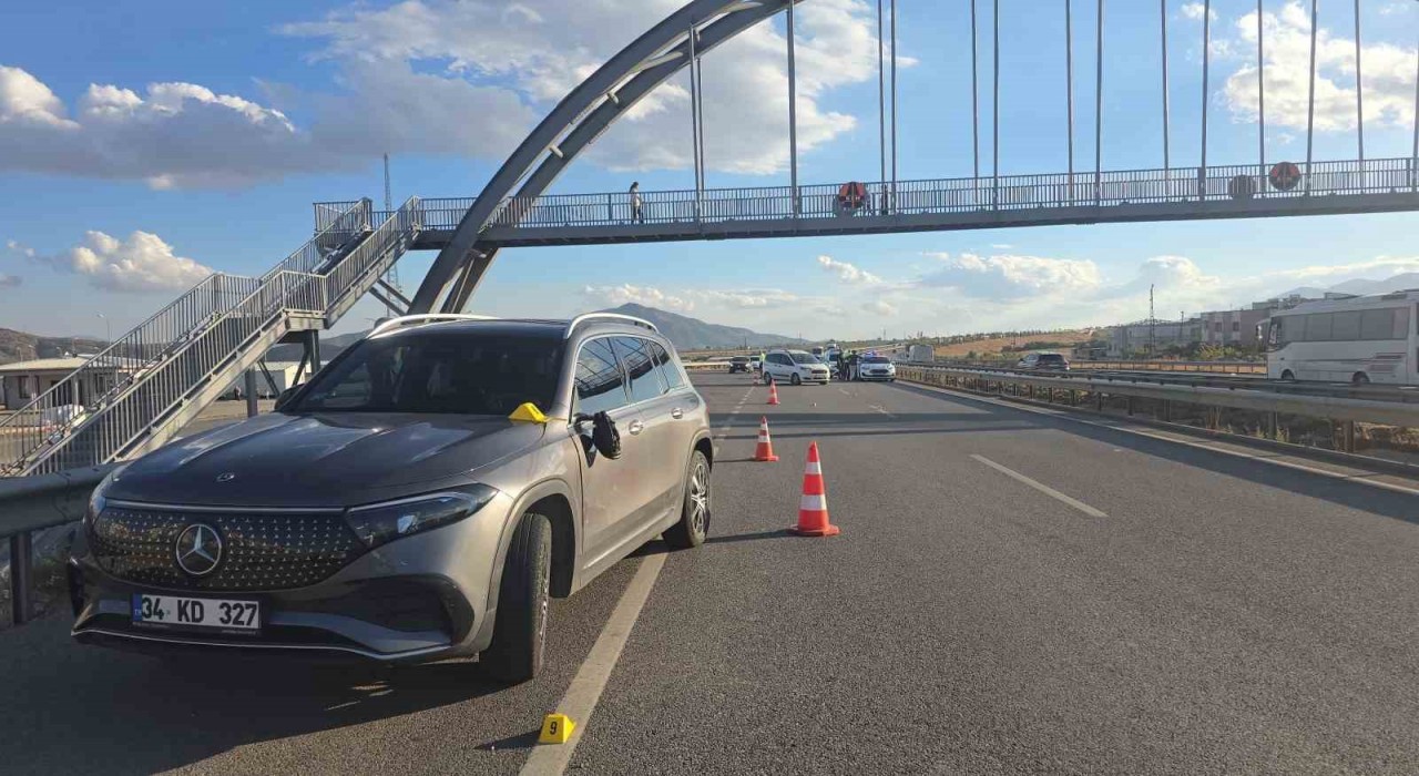 Gaziantepte otomobilin çarptığı çocuk kurtarılamadı