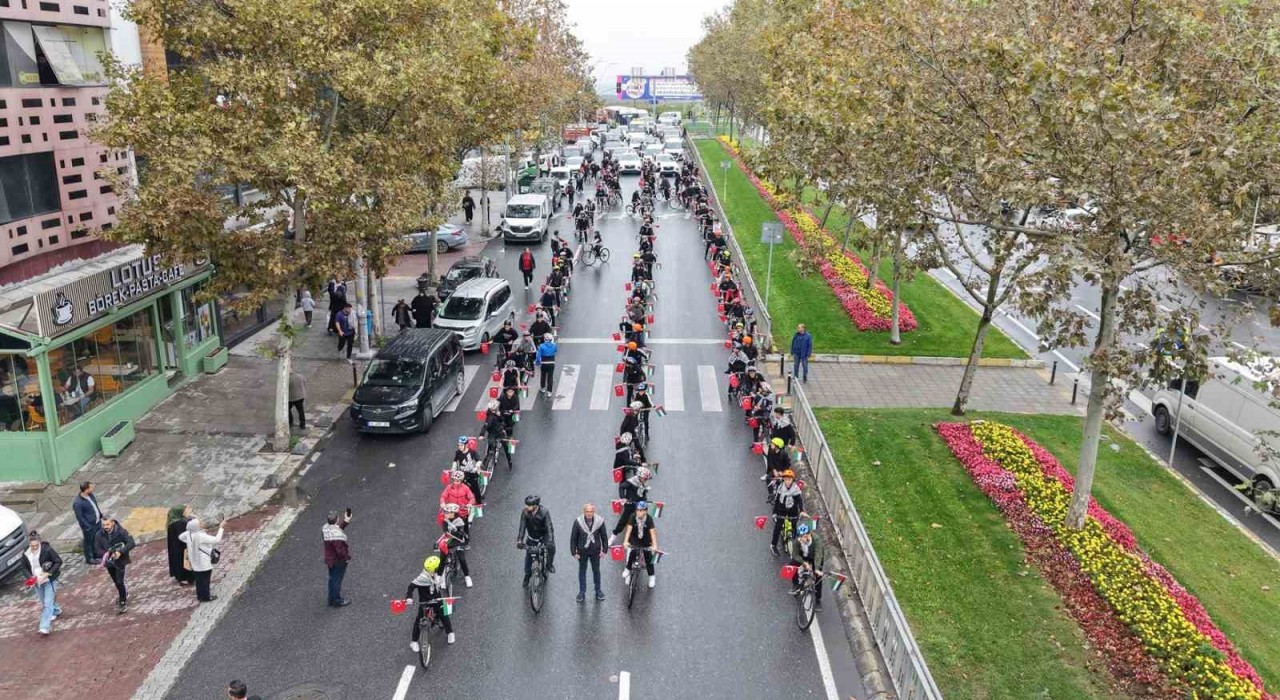 Gazzedeki çocuklara umut için pedal çevirdiler