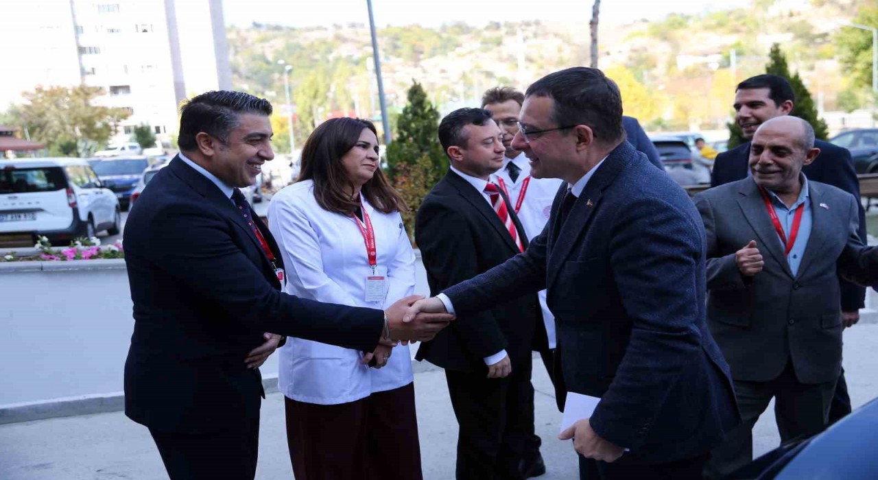 Gebe okullarında ağız ve diş sağlığı eğitimi 81 ilde yaygınlaşıyor