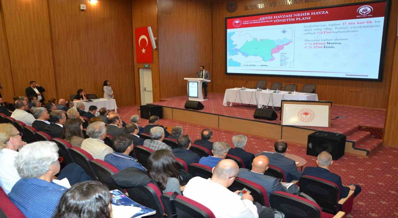 Gediz Havza Su Kurulu toplantısında su yönetimi ve kuraklık masaya yatırıldı