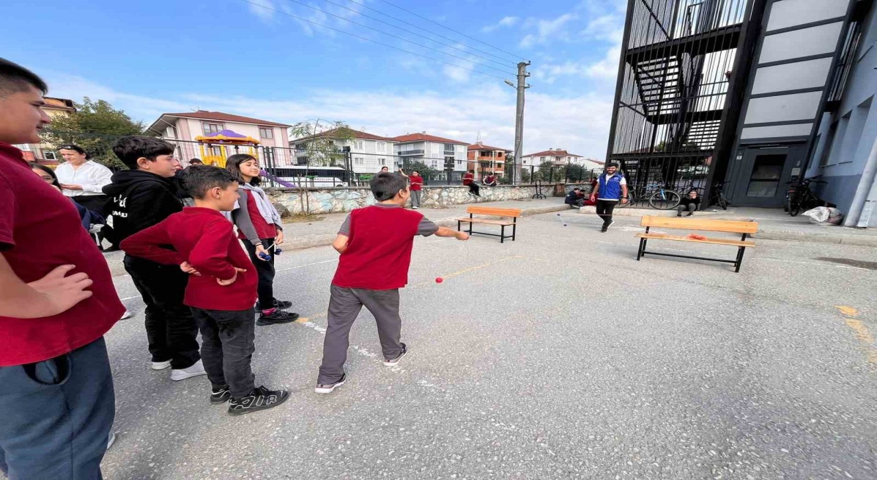 Gençlik merkezi tanıtımları sürüyor