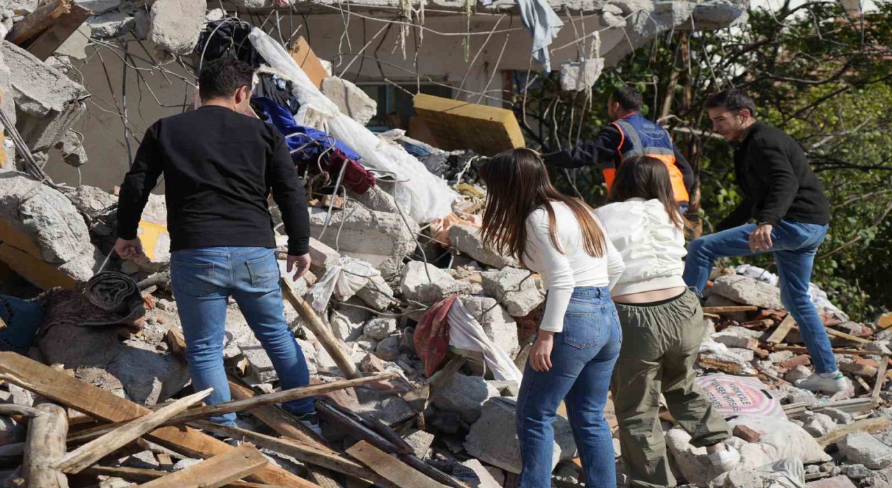 Gerçeğini aratmayan tatbikat: Rolünü o kadar benimsedi ki tatbikat bitse de sürdürdü