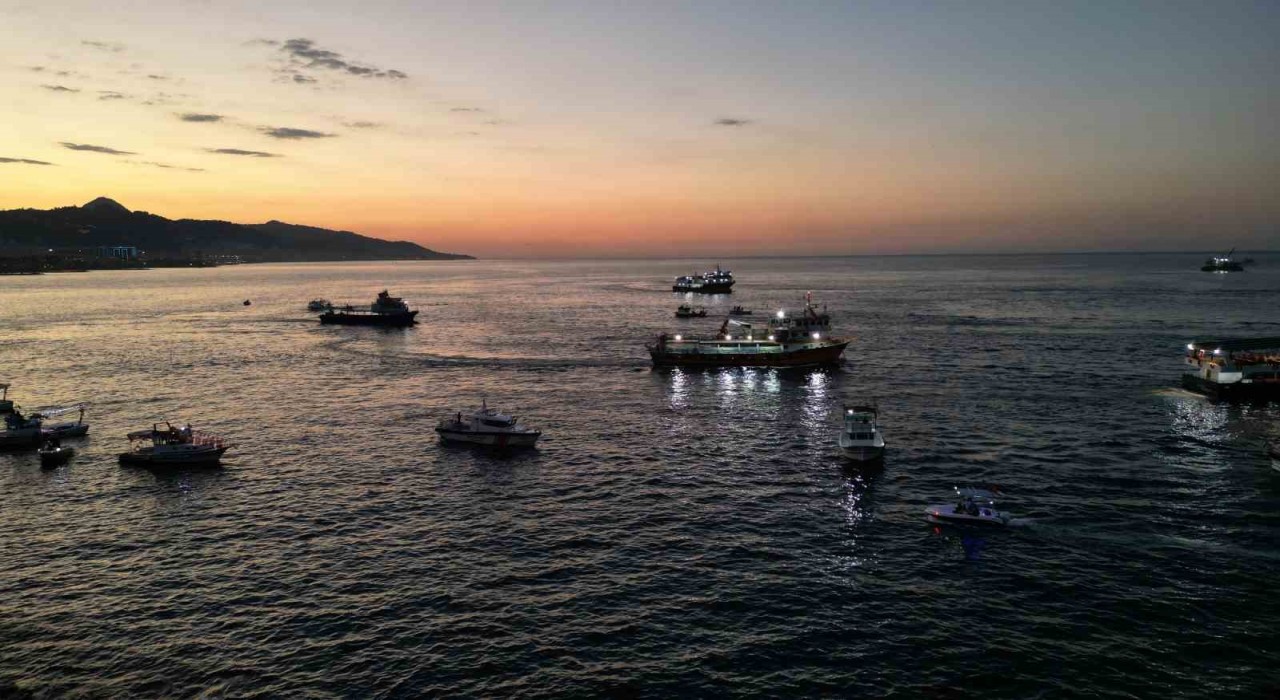 Giresunda Filistine karadan ve denizden destek