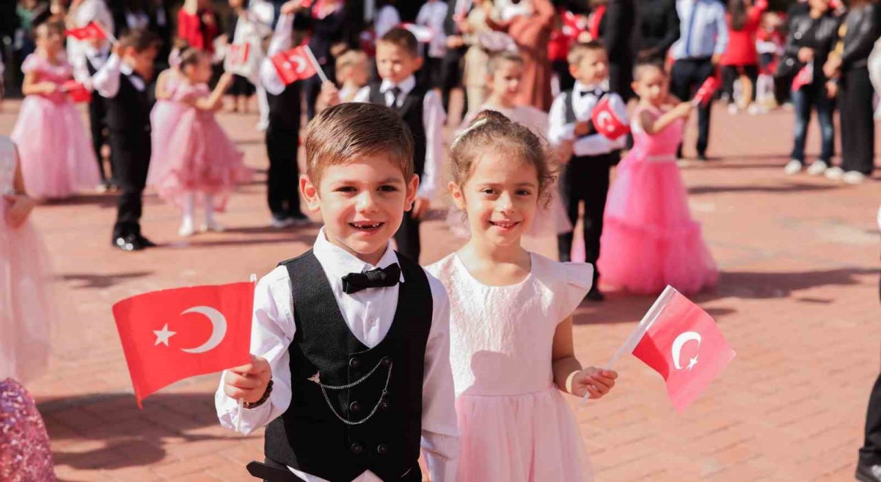 GKVliler Cumhuriyet için yürüdü