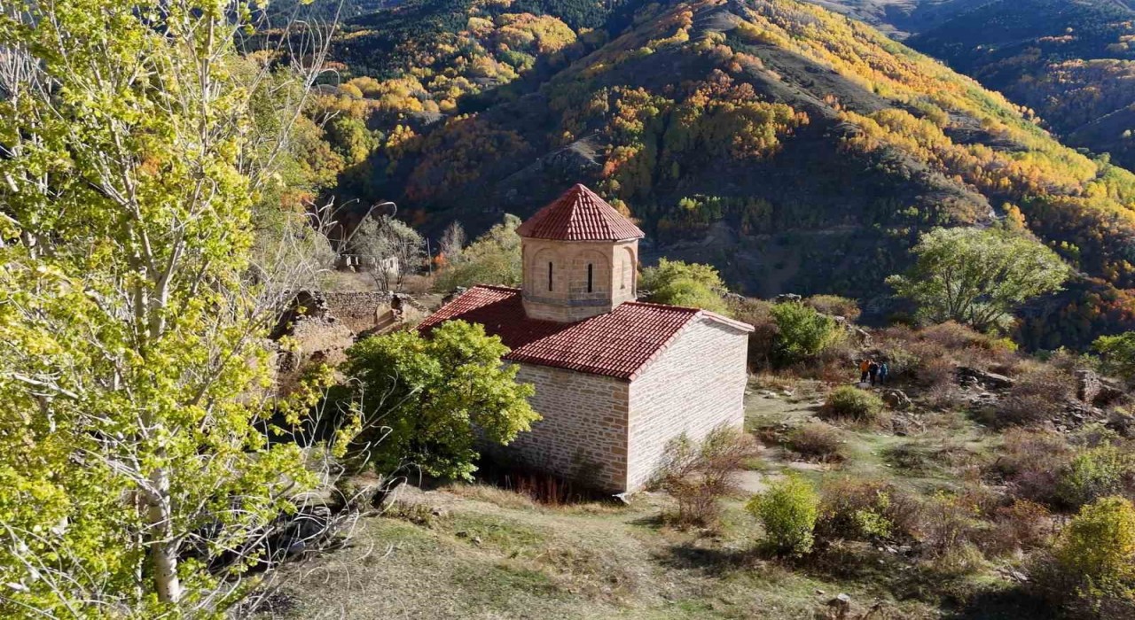 Gümüşhanede 675 yıllık tarih sonbahar renkleriyle buluştu