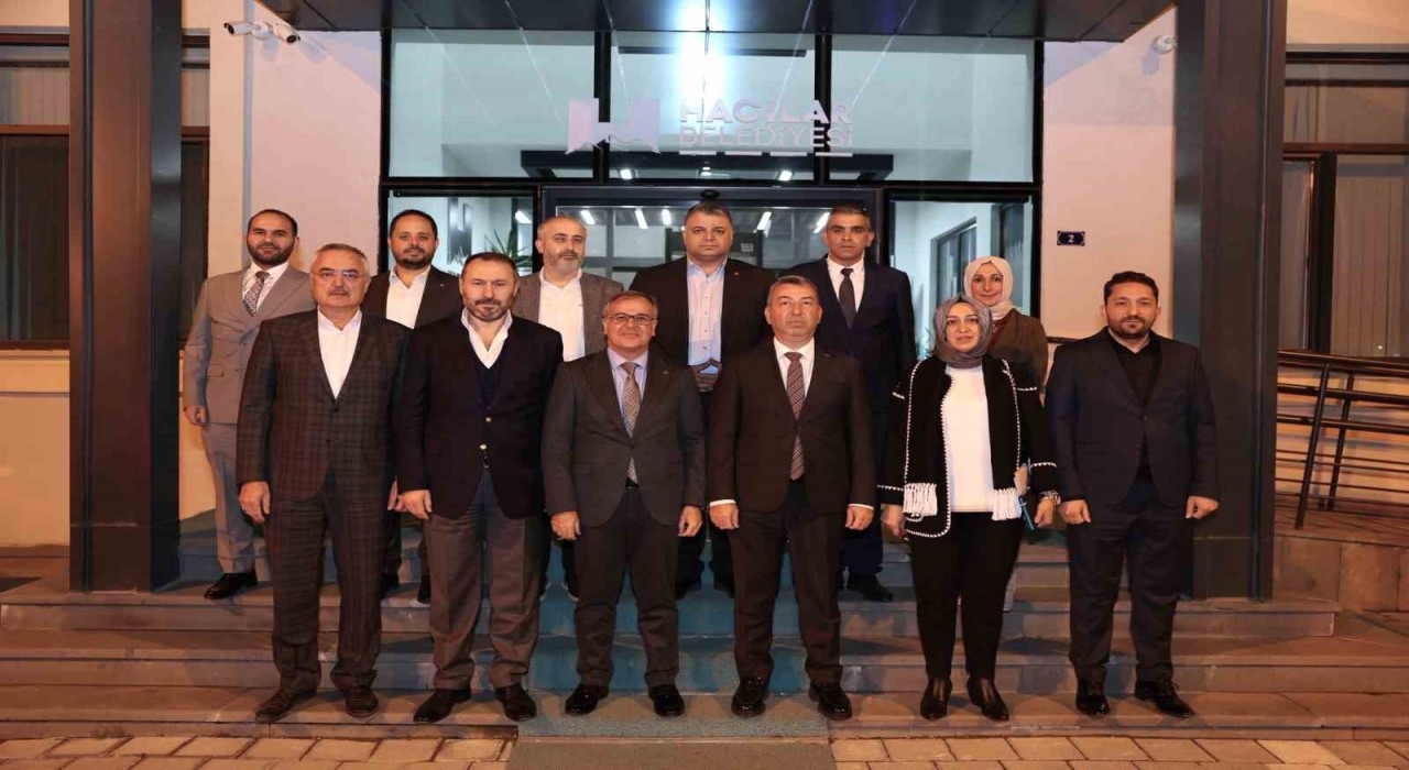 Hacıların geleceği için Başkan Özdoğana ziyaret