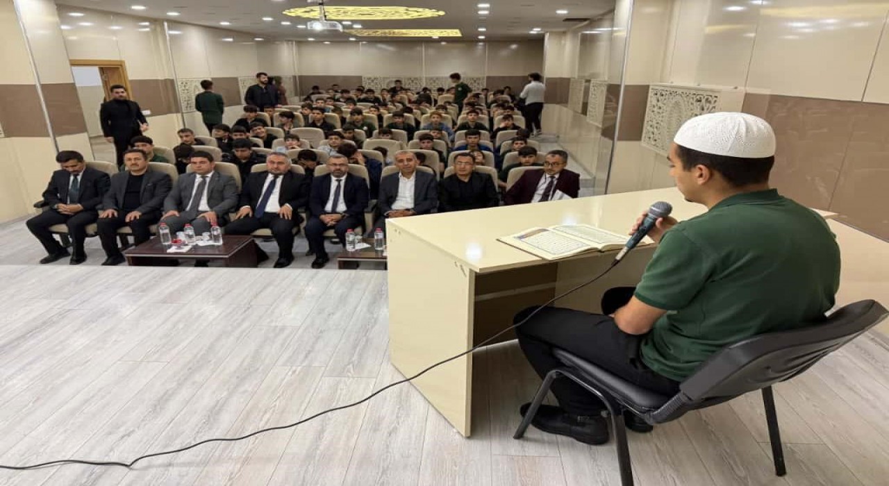 Hakkaride İmam Hatipliler Haftası kutlandı