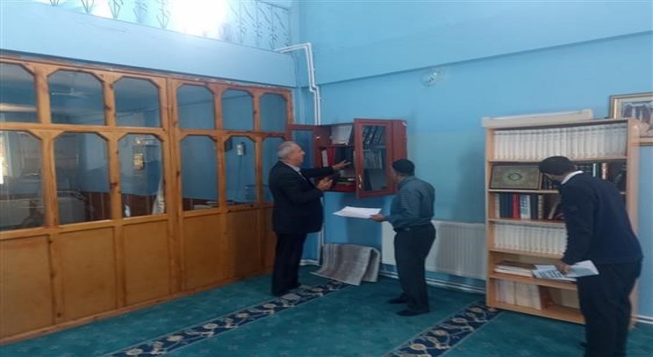 Hakkarideki camilerde kitaplık çalışması tamamlandı