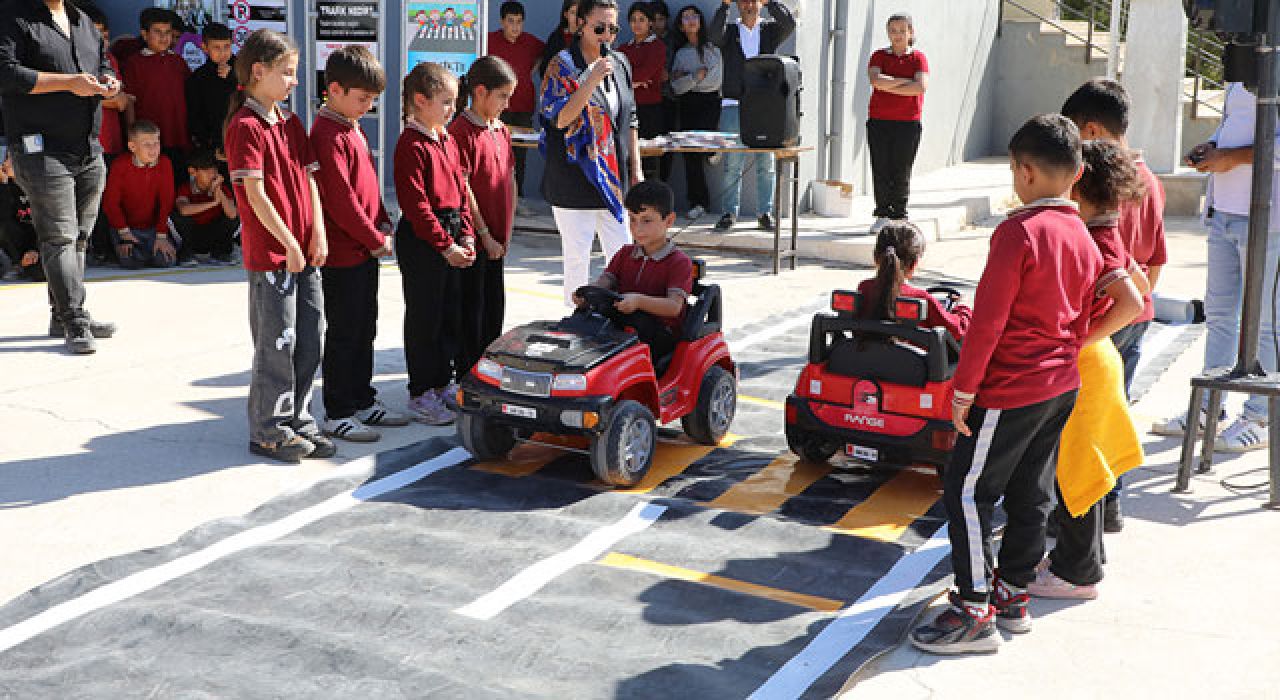 Hatay Büyükşehir Belediyesi’nden Çocuklara Trafik Bilinci Eğitimi