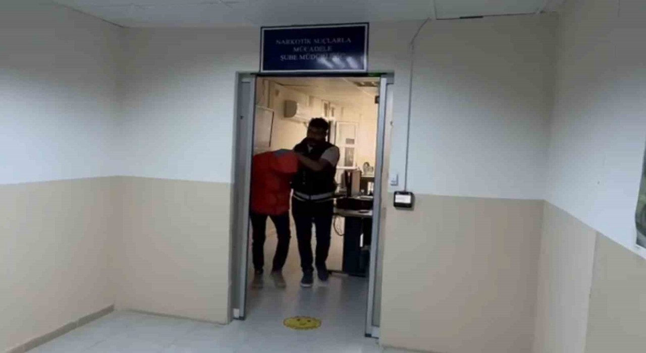 Hatayda 11 yıl hapis cezası ile aranan uyuşturucu taciri tutuklandı