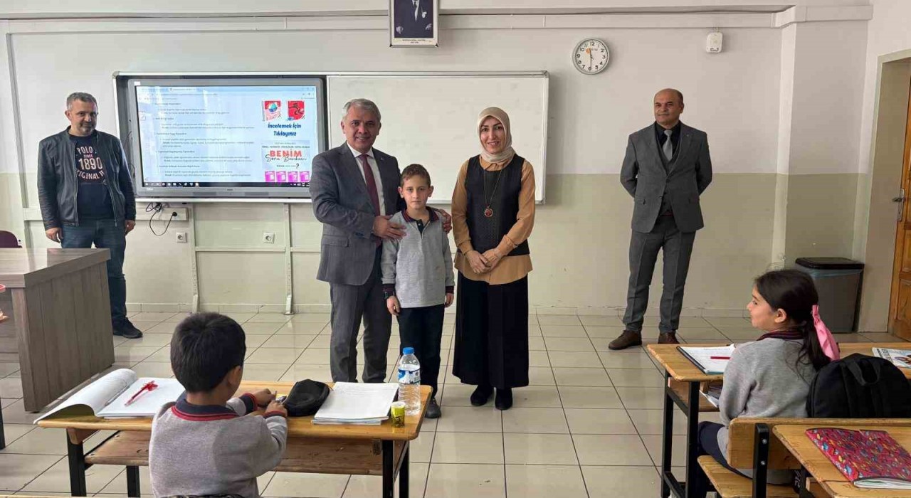 Hayat kurtaran öğretmene tebrik ziyareti