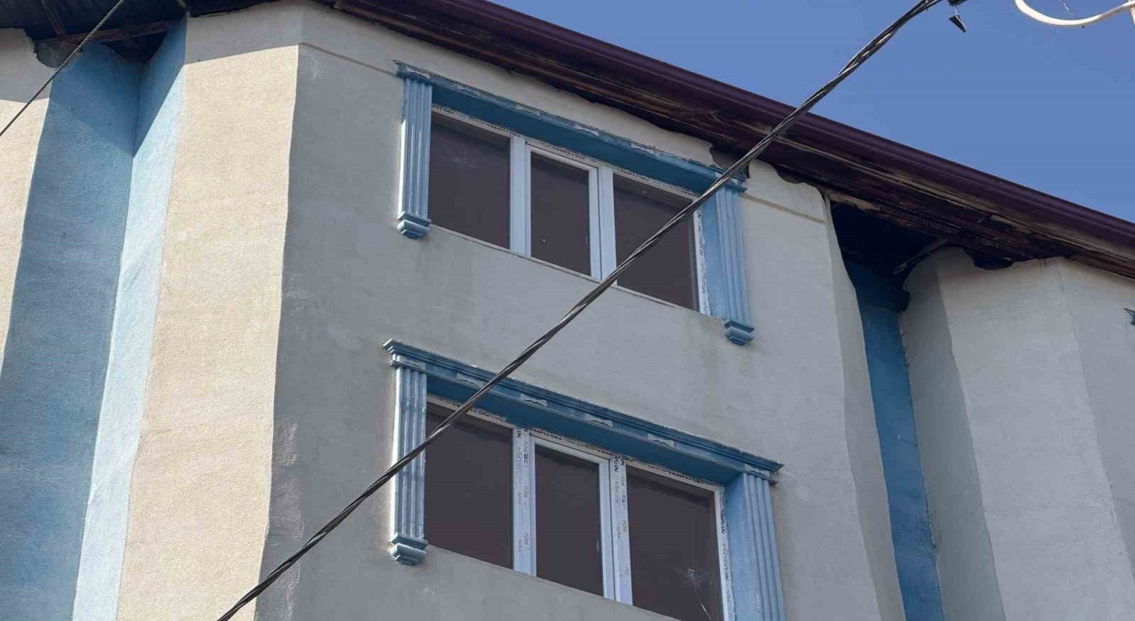 Iğdırda 5 katlı binaya ateş açıldı, bina sakinleri panik yaşadı