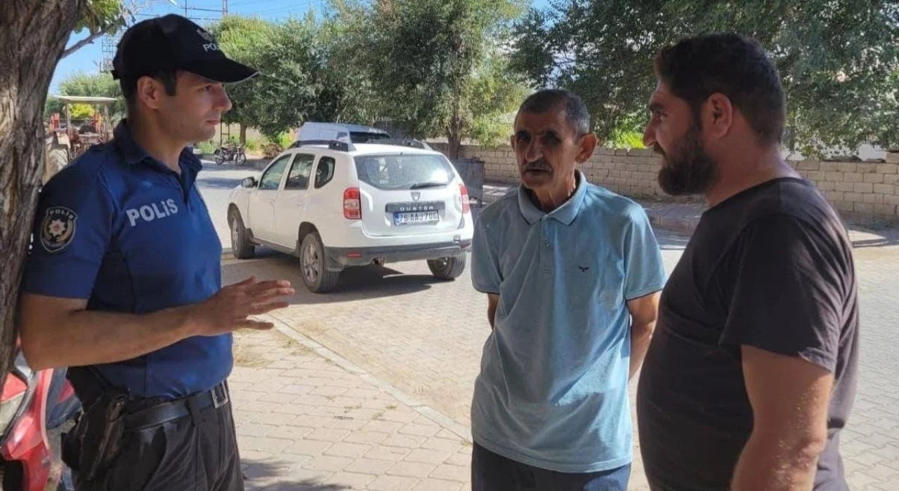 Iğdırda dolandırıcılıkla mücadele kapsamında bilgilendirme çalışmaları sürüyor