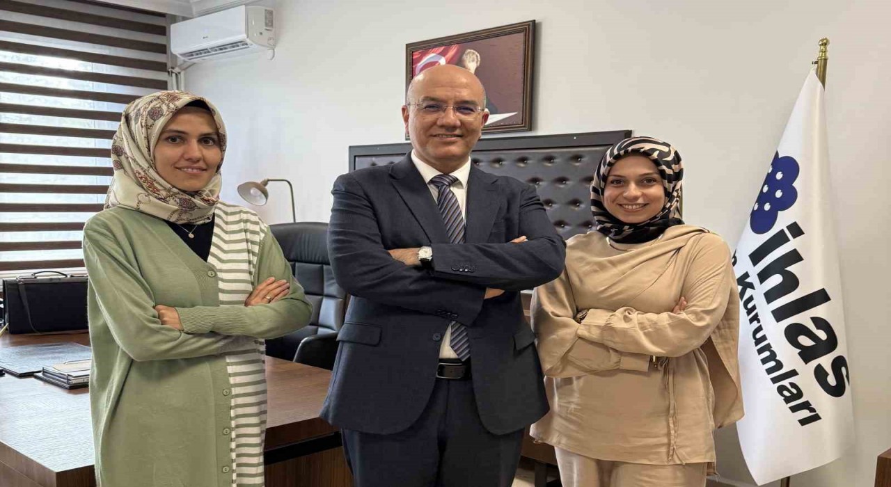 İhlas Koleji öğretmenlerinden USOS-2025te uluslararası başarı