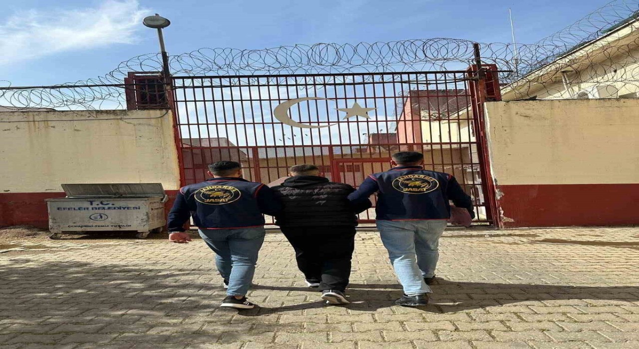 İki ayrı suçtan aranan şahıs operasyonla yakalandı