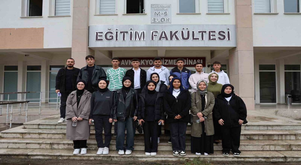İmam Hatip Lisesi Öğrencileri Düzce Üniversitesinde