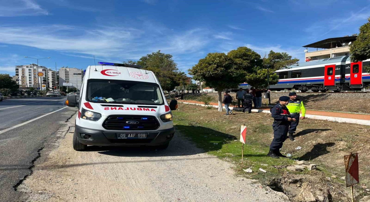 İncirliovada trenin çarptığı yaşlı kadın ağır yaralandı