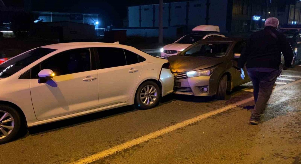 İnegölde zincirleme kaza : 1i çocuk 5 yaralı