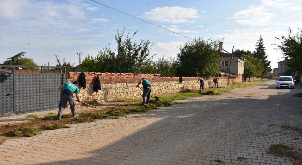 İnönüde temizlik çalışmaları aralıksız sürüyor
