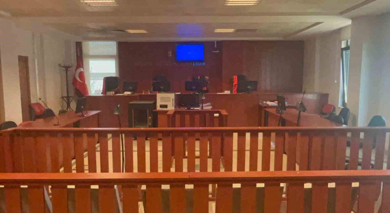 İntihar etti diyen eşi, şimdi cinayetten yargılanacak