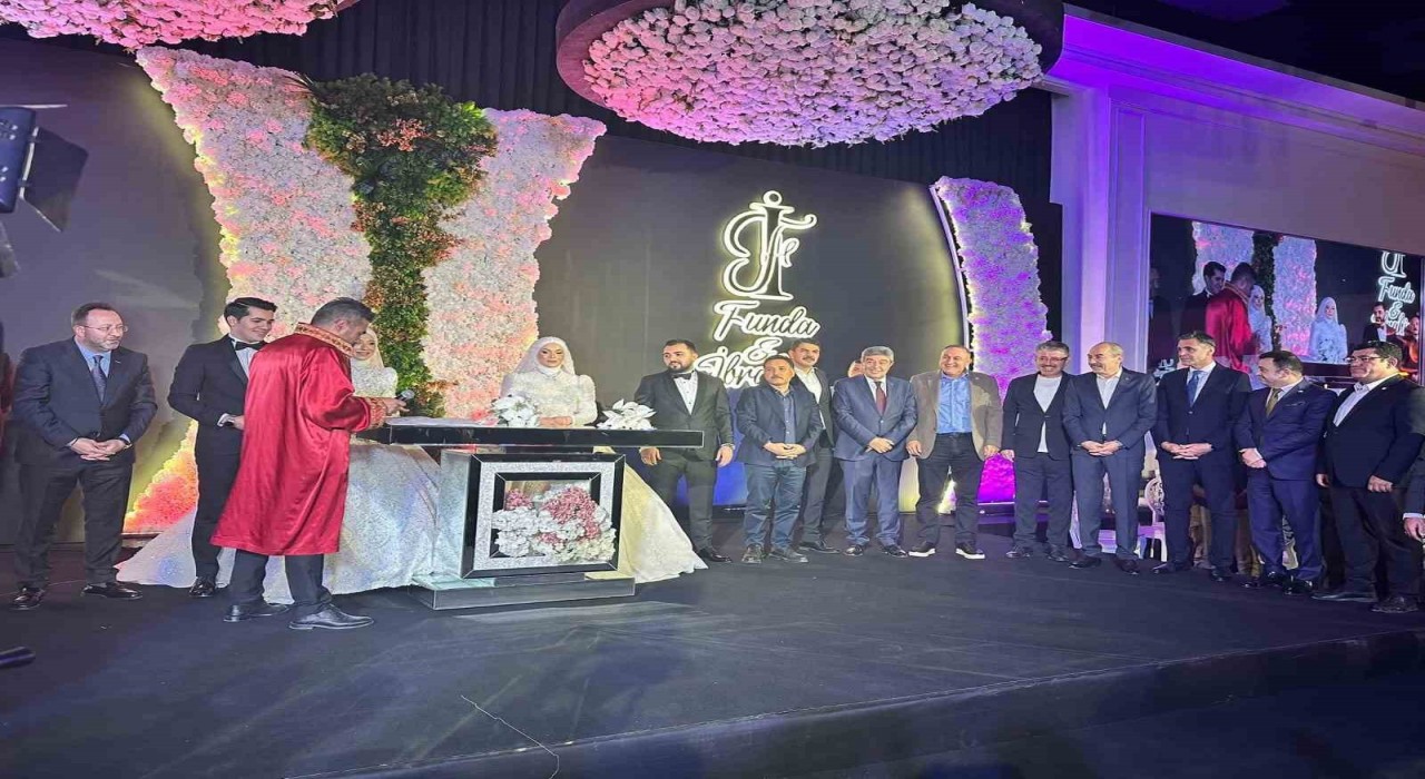 İsa Günün çifte mutluluğu