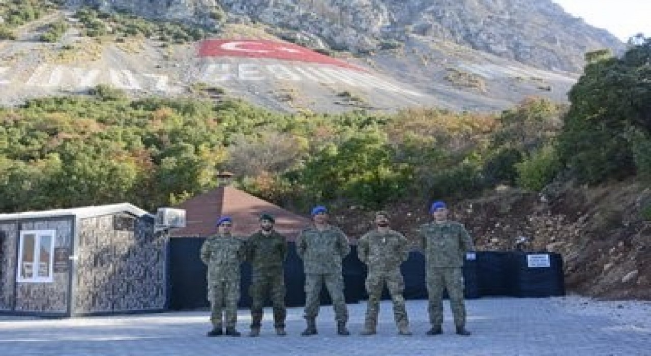 İspanya Silahlı Kuvvetleri heyeti, Dağ, Komando Okulu ve Eğitim Merkezi Komutanlığını ziyaret etti