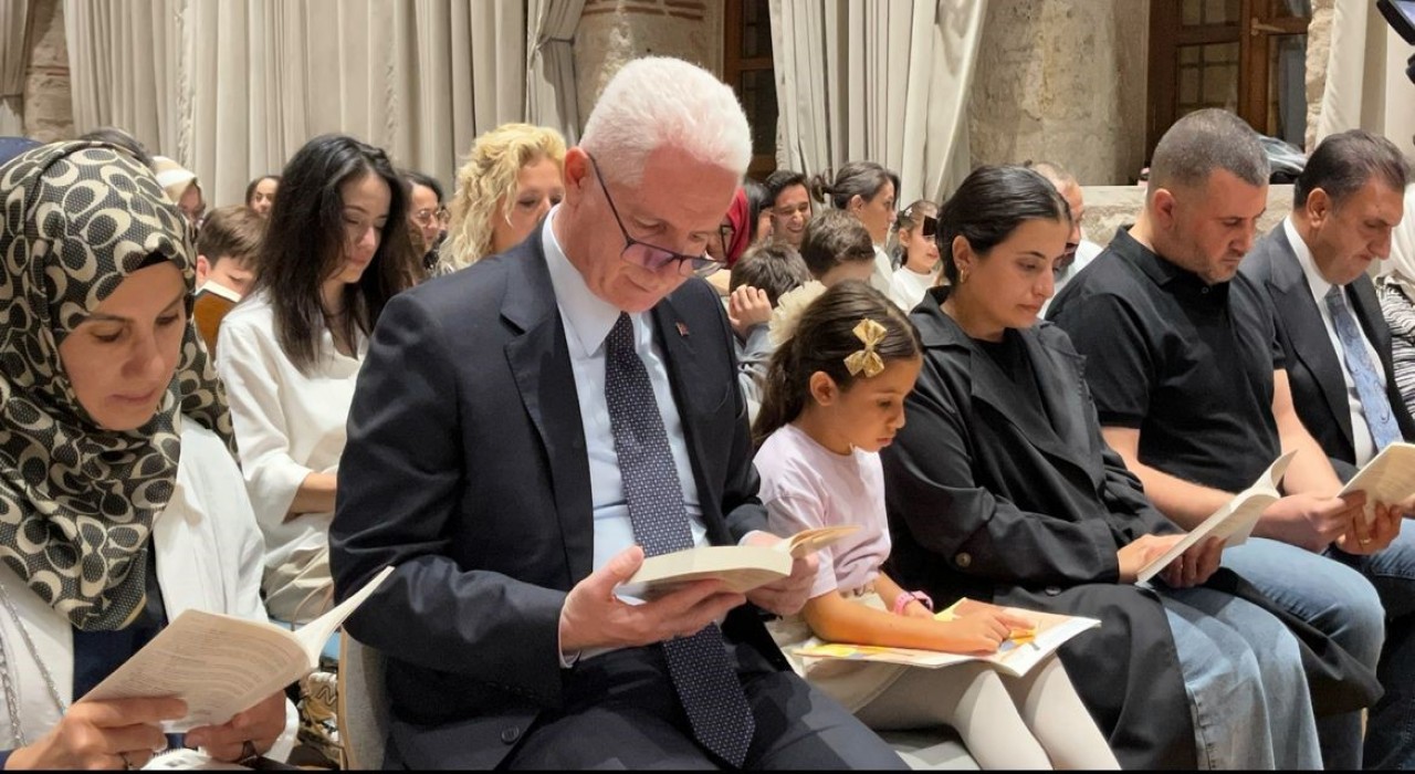 İstanbul Valiliğince Ben Okuyorum, İstanbul Okuyor, Ailemle Okuyoruz etkinliği düzenlendi