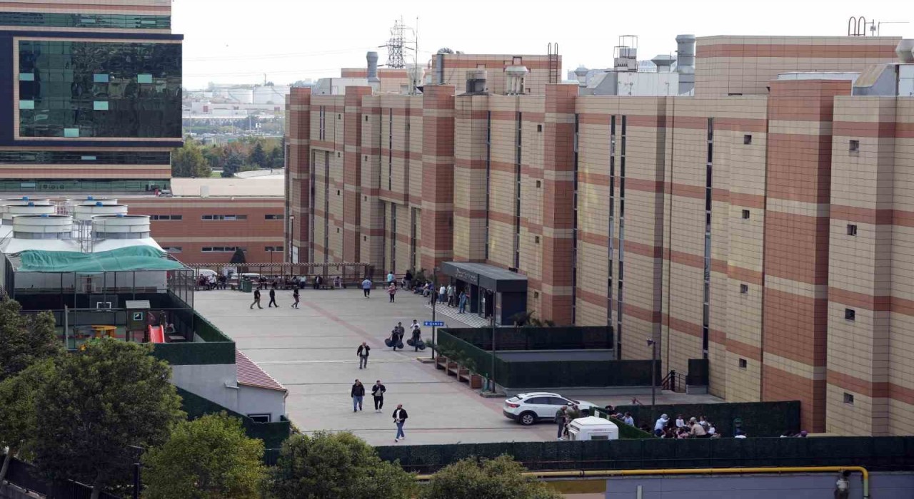 İstanbul Valiliğinden ‘deprem açıklaması: Herhangi bir hasar bilgisi alınmamıştır, ekiplerimiz incelemelere başlamıştır