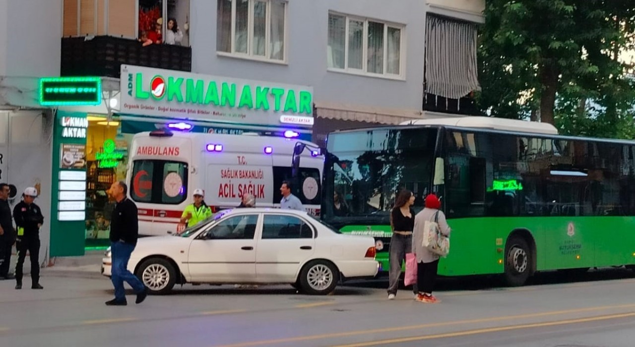 İstiklal Caddesinde yine otobüs kazası