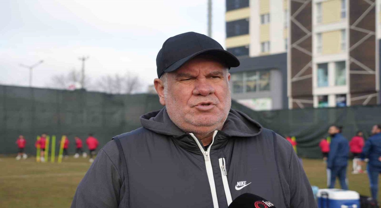 İzmir Çoruhlu FKda Levent Eriş sesleri