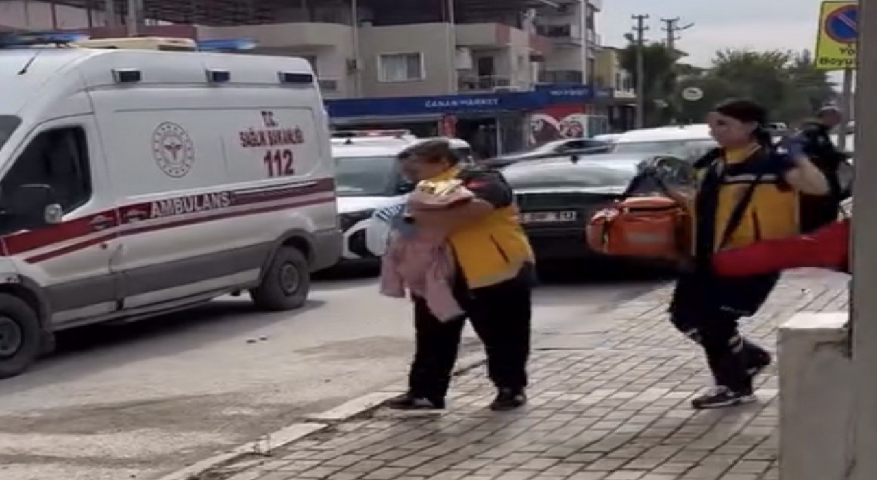 İzmirde camii avlusunda bebek bulundu