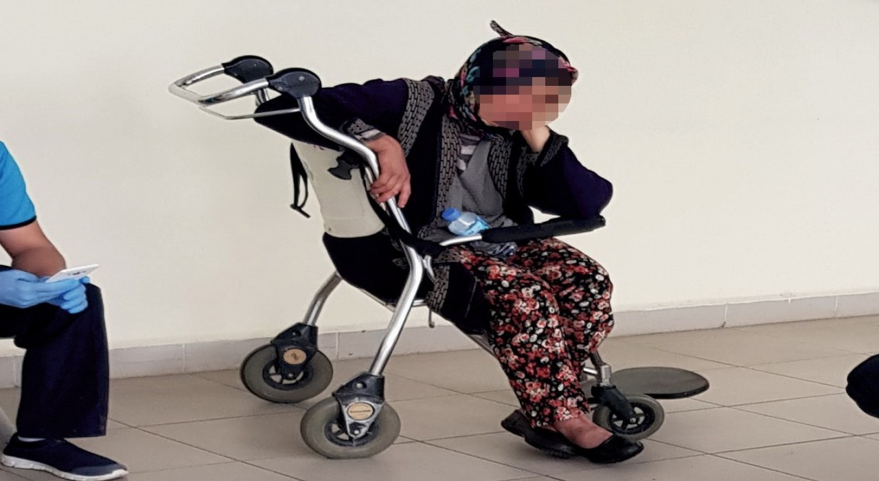 İzmirde kan donduran iddia: Anne, bebeğini köprünün altına gömdü