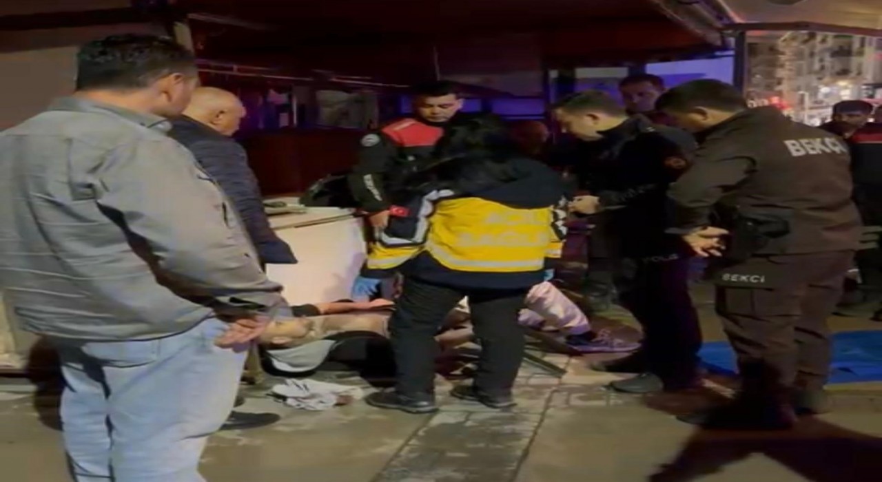 İzmirde parkta kanlı tartışma: 5 yerinden bıçaklandı